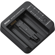 Nikon MH-33 Зарядное устройство EN-EL18d, EN-EL18c и EN-EL18b (Оригинал)